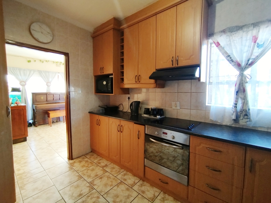 To Let 3 Bedroom Property for Rent in Vredenburg Western Cape
